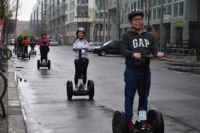 2-H Segway Sightseeing Tour Berlin - Meeting at Claire-Waldoff-Straße 6