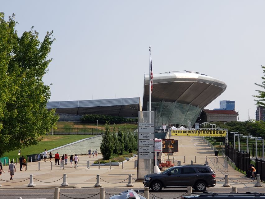 Amazing Lakefront Segway Tour of Chicago - The Skyline and Lake Michigan Views