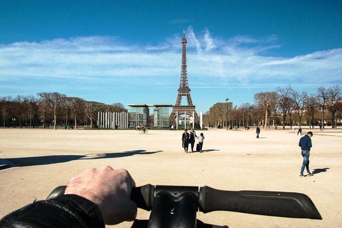Amazing Paris Segway Tour - Eiffel Tower and Champ de Mars