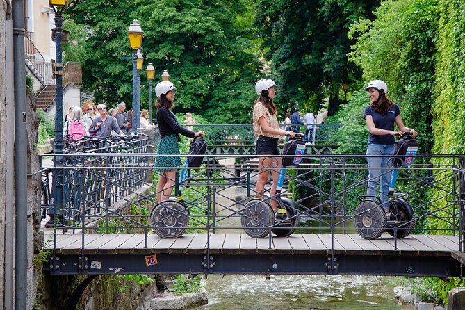Annecy Segway Tour - 1h30 - Learning to ride before the sightseeing begins
