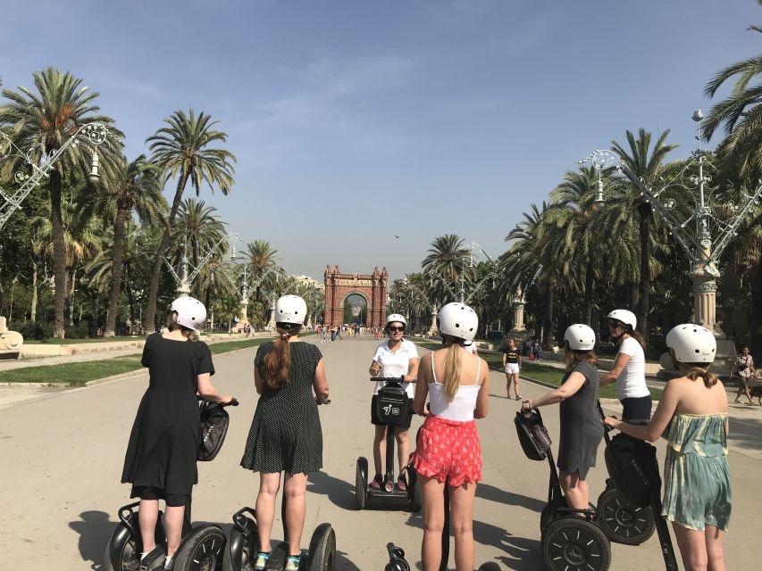 Barcelona: 2.5-Hour Gaudí Segway Tour - Reaching the Sagrada Família