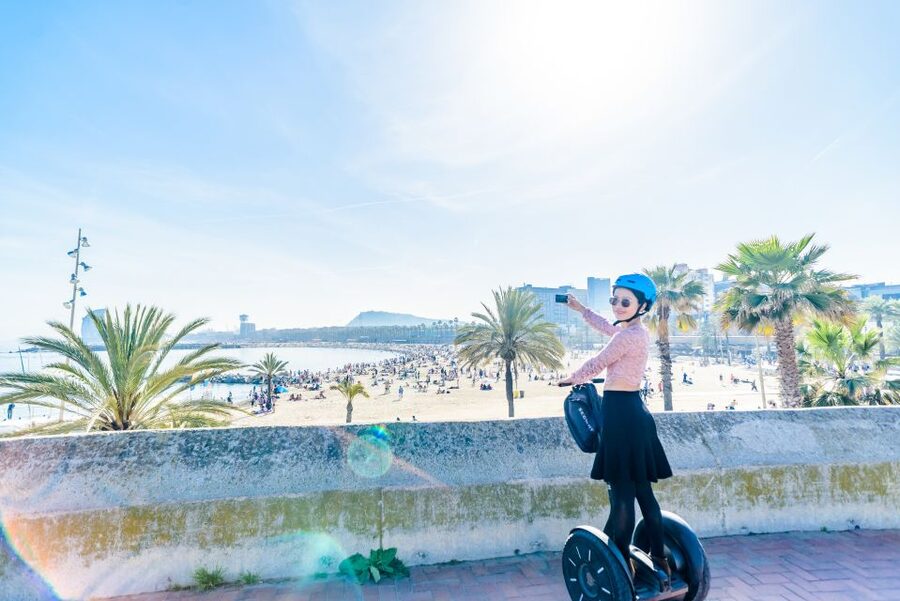 Barcelona: City and Seafront Guided Segway Tour - Parc de la Ciutadella and its architectural surprises