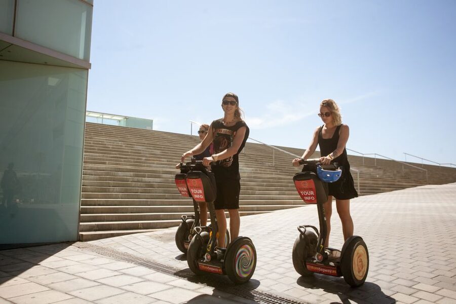 Barcelona: City Highlights Guided Segway Tour - Arc de Triomf and Ciutadella Park