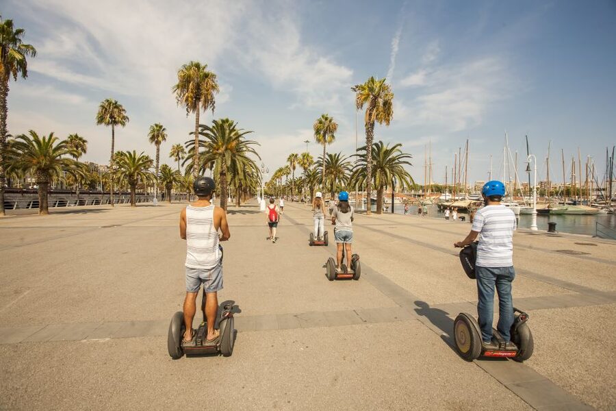 Barcelona: Old Port and Gothic Quarter Guided Segway Tour - Guides, Group Size, And The Pace
