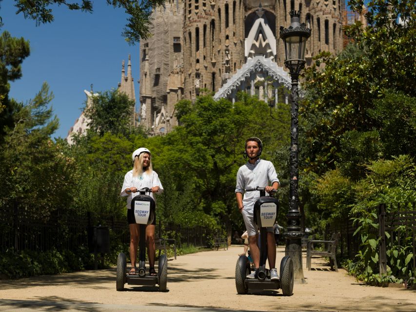 Barcelona: Private Gaudi Guided Segway Tour - From the harbor to Ciutadella Park