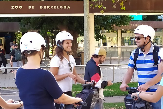 Barcelona Segway Tour - What the guides add