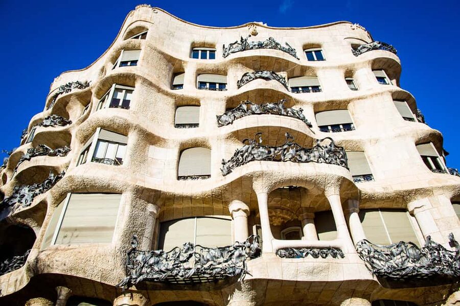 Barcelona Segway Tour: ❤️Gaudi Highlights❤️ - Why this Gaudí tour works well in Barcelona