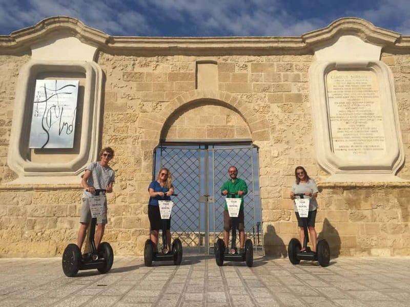 Bari: Sightseeing Segway Tour - Focaccia makes a sensible finishing touch