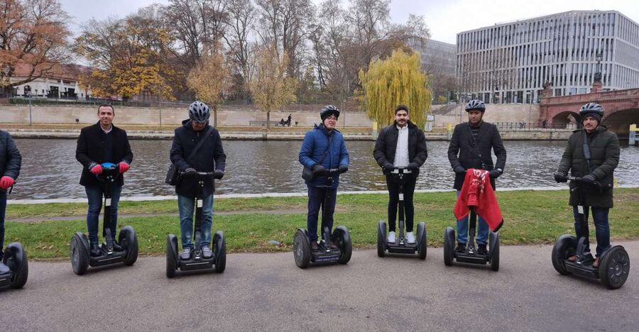 Berlin: 2-H VIP Private Guided Segway Tour - The government district, Reichstag, and Holocaust Memorial