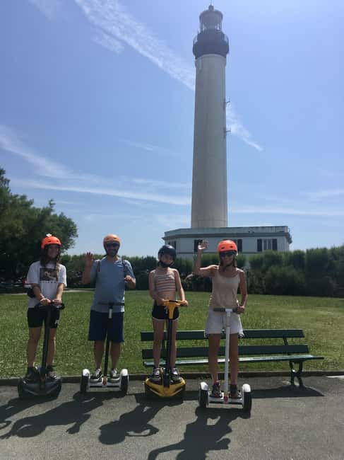 Biarritz happiness: Guided tour by Segway/e-bike + Pala - Grande Plage and Saint Martin lighthouse