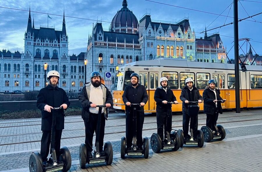 Budapest: 1 Hour Instagram Segway Tour - Elizabeth Bridge and the Buda riverfront