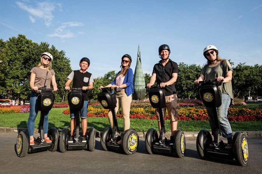 Budapest: Segway Sightseeing Tour - St. Stephen’s Basilica and the center of Pest