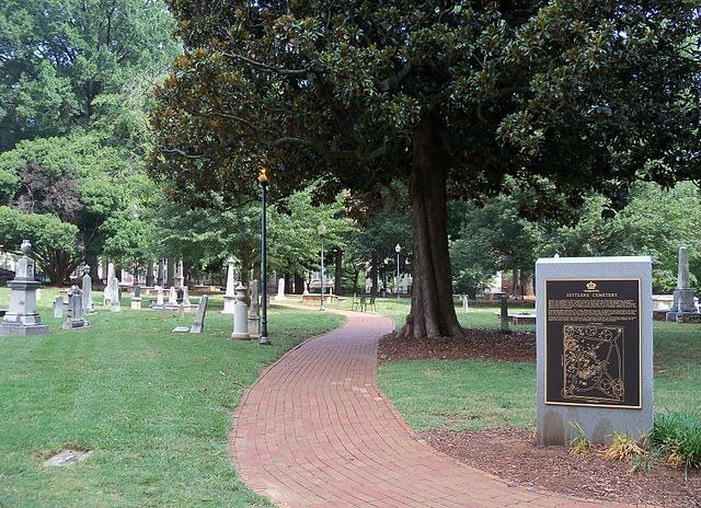 Charlotte: Historic Uptown 90-Minute Segway Tour - High-rises, fountains, and street-level views