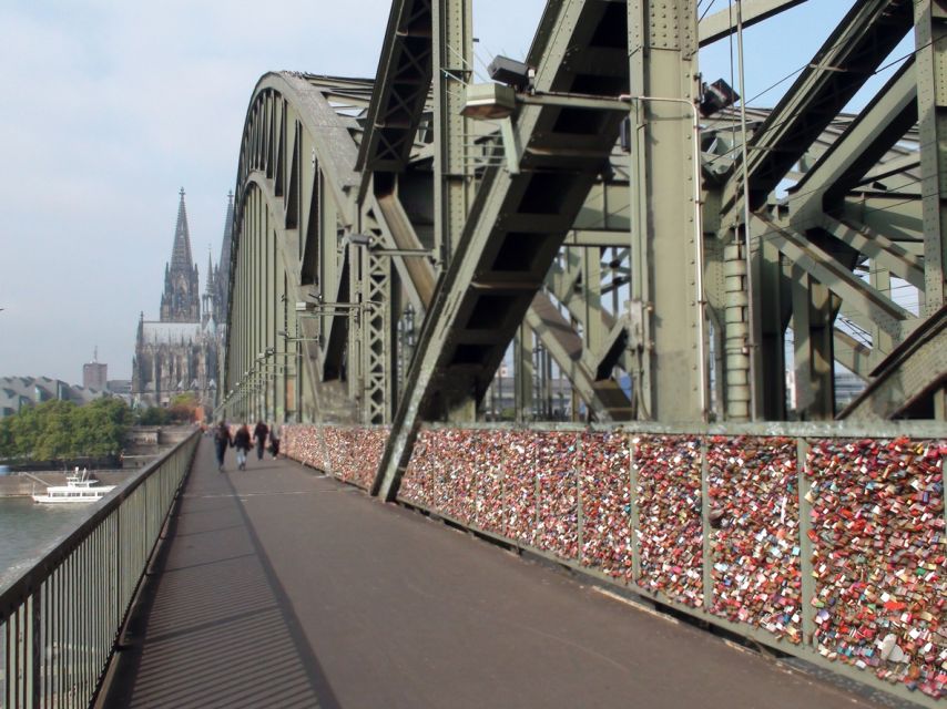 Cologne: City Highlights Segway Tour - Rheinauhafen and the crane houses