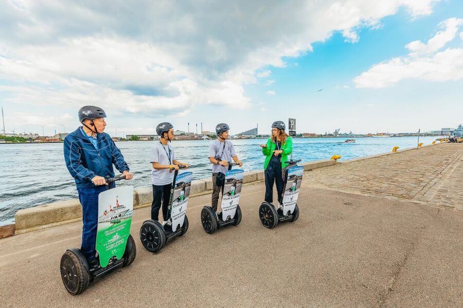 Copenhagen: Guided Segway Tour - The guide and radio system make the difference