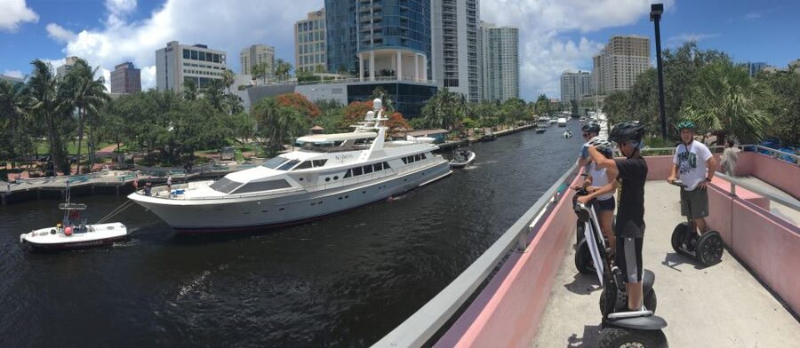 Fort Lauderdale: Famous Yachts and Mansions Segway Tour - Cruising through Fort Lauderdale’s mansion district