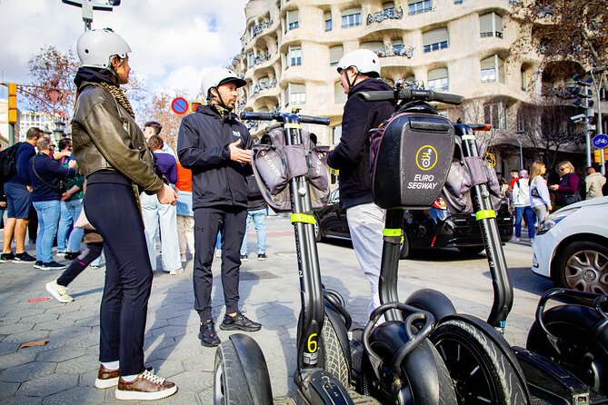 Gran Gaudi - 3H Segway tour - Arco di Triomfo and Barcelona’s grand entrance