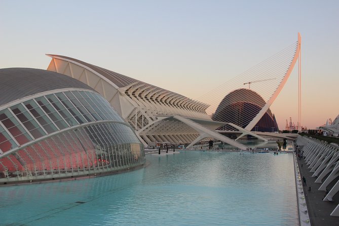 GRAND CITY Private Guided Tour on Bike, E-Bike, E-Step or Segway - Starting in Ciutat Vella