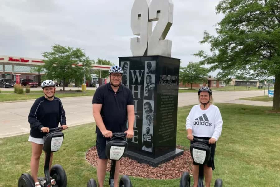 Green Bay: Stadium & Titletown District Segway Tour - Gliding through the Lambeau Field district