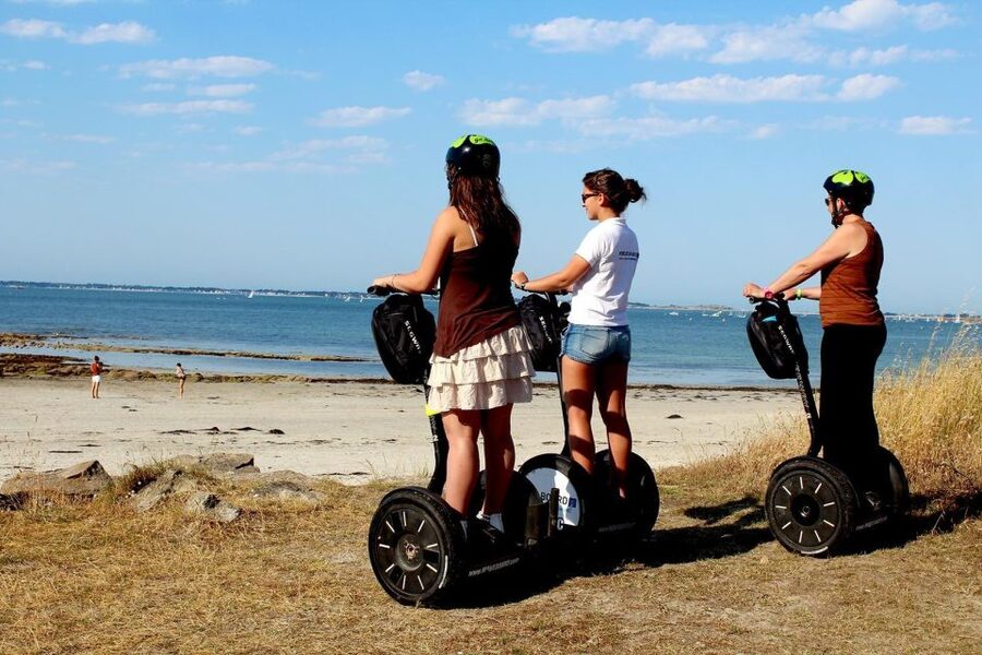 GUIDED SEGWAY - Carnac and its beaches - 1 hour - Starting at 9 Allée du Parc