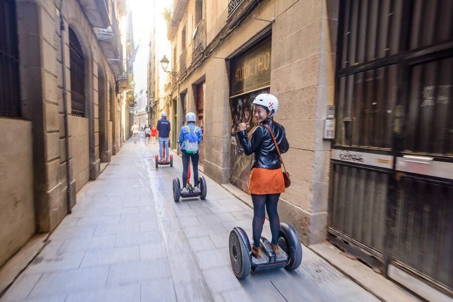 Intro Segway Tour Barcelona 1h - Who should book this Barcelona Segway tour?