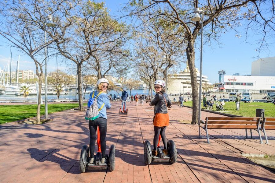 Intro Segway Tour Barcelona 1h - Ciutadella Park and the Cascada Monumental