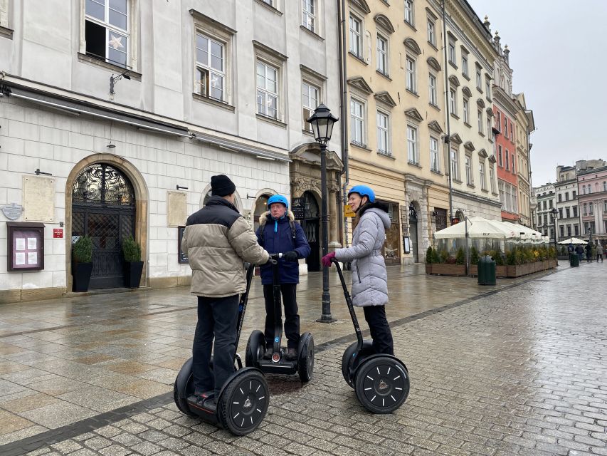 Krakow: 30min Segway Rental with Helmet and a photosession - Starting near Krakow’s central sights