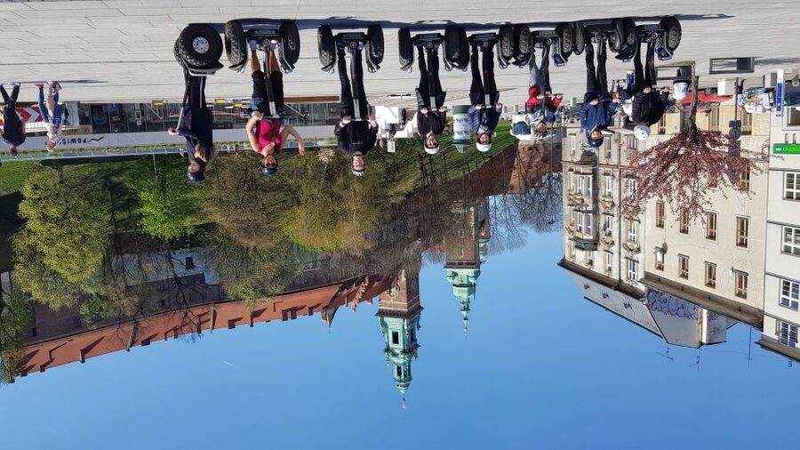 Krakow: Old Town & Jewish Quarter 2-Hour Segway Tour - Wawel Hill and the famous Dragon