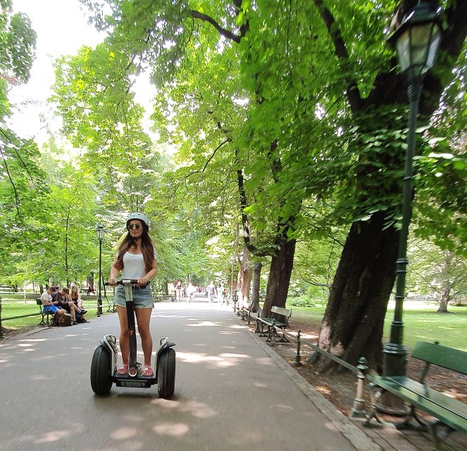 Krakow: Old Town & Jewish Quarter 2-Hour Segway Tour - Entering Kazimierz, Krakow’s Jewish Quarter