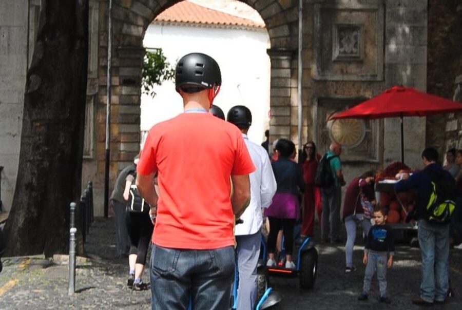 Lisbon: 2 Hour Private Segway Streets of Fado - Starting at Rua das Olarias and entering Mouraria