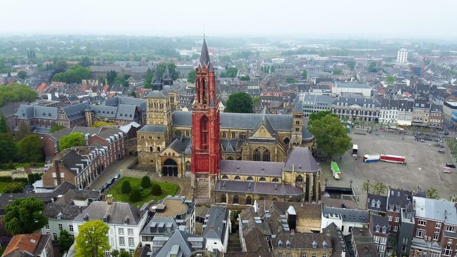 Maastricht: Segway City Tours - Who should book this tour?