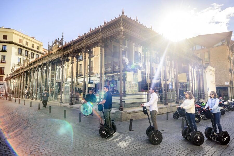 Madrid: 1.5-Hour Old Town Highlights Segway Tour - Teatro Real and the old Valnadú gate