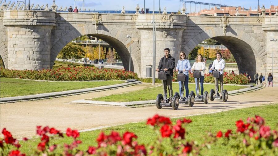 Madrid: 1.5-Hour Old Town Highlights Segway Tour - The guide makes or breaks the 90 minutes