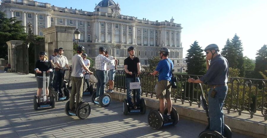 Madrid: 2-Hour Sightseeing Segway Tour - Learning to ride in Centro Madrid