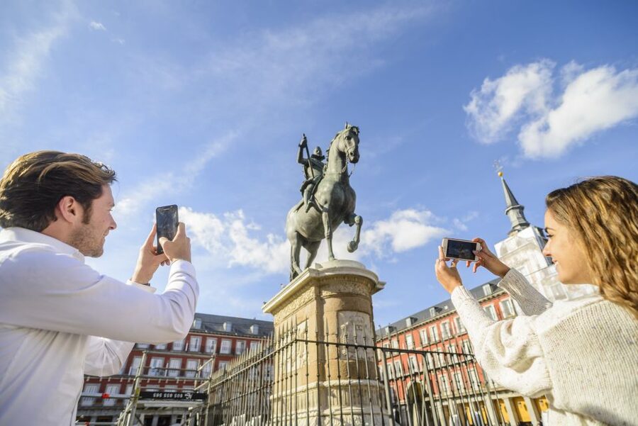Madrid: City and El Retiro Segway Tour - Starting near Ópera and Plaza de Oriente