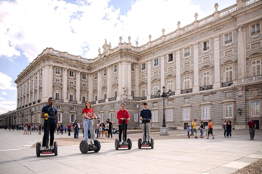 Madrid Downtown Segway Tour - Why the guides make a difference