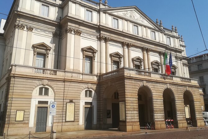 Milan: Segway Tour Local Tourist Guide Live - 2 hours & half - Starting on Via Lecco