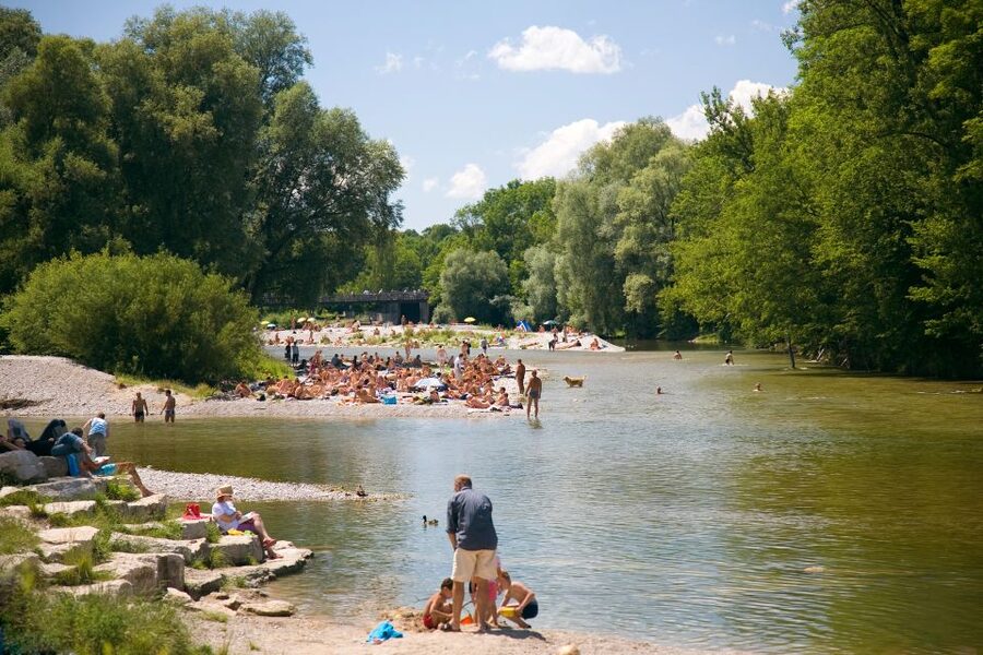 Munich: Beer Stories Guided Segway Tour - Following the Isar River’s beer garden story