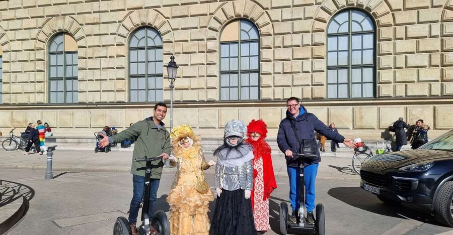 Munich: City Highlights Guided Segway Tour - Siegestor and the English Garden