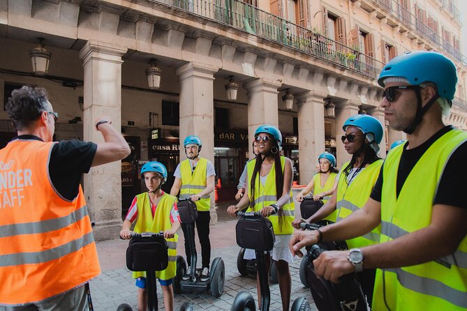Old city and Madrid río by segway - Riding beside the Manzanares River