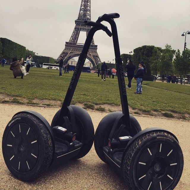 Paris: 3-Hour Private Segway Tour - The Seine, romantic bridges, and the Flame of Liberty