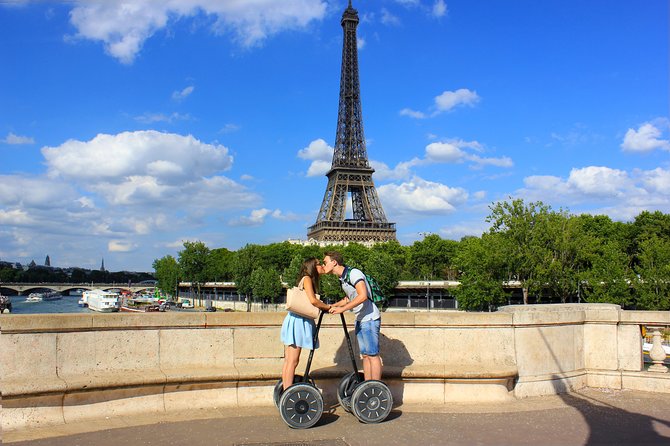 Paris: Experience Segway Top Highlights Small Group 2 Hours - The guides and the pace matter