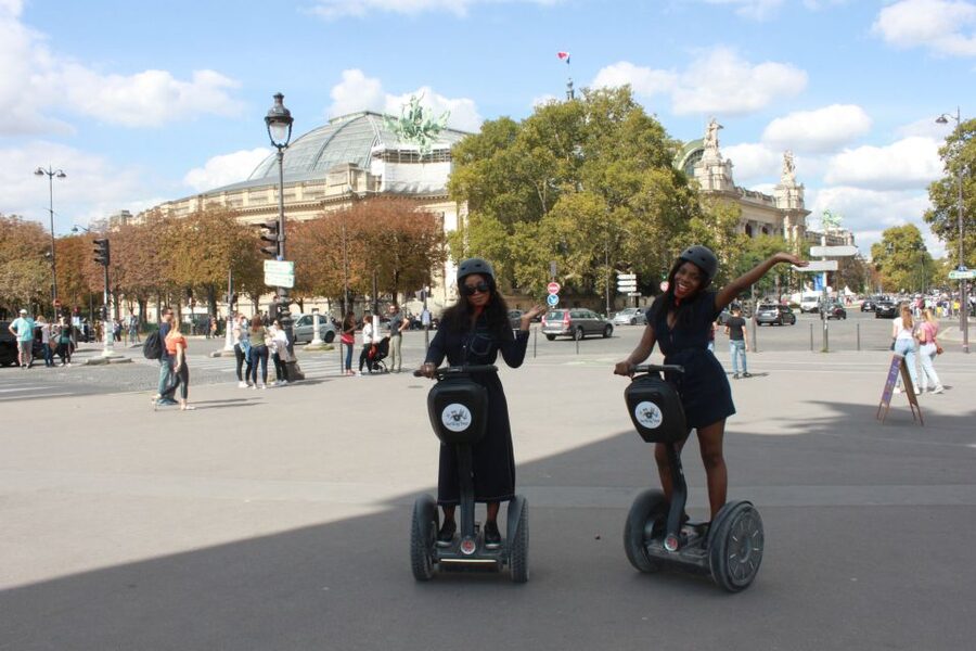 Paris: Private Sightseeing Segway Tour - Learning to ride before Paris gets moving