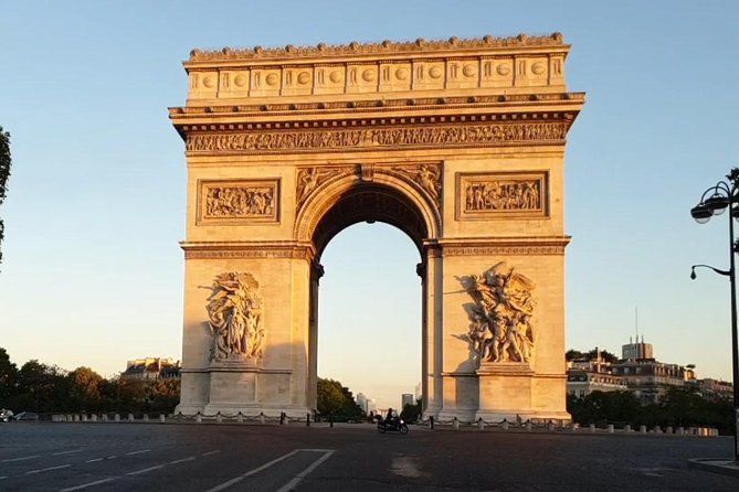 Paris Sunrise tour by Segway - The Eiffel Tower and Trocadero at first light