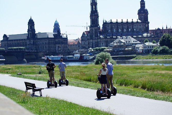 Private Segway tour through the highlights in Dresden - The guides and the feel of the ride