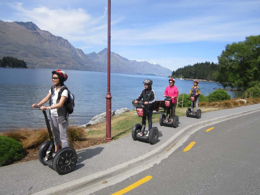 Queenstown: Guided Segway Tour - Queenstown Gardens and its lakeside peninsula