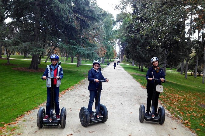 Retiro Park Segway Tour 2h in Madrid - Starting on Calle de Santiago at 6:00 pm