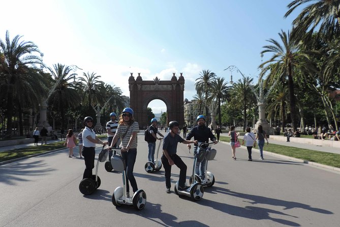 Sagrada Familia - 2H Segway Tour - Seeing the Sagrada Familia from outside