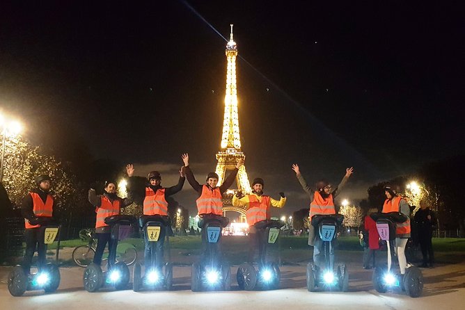 Segway by night ! Illuminated Paris - The Flame of Liberty connects Paris to a famous story
