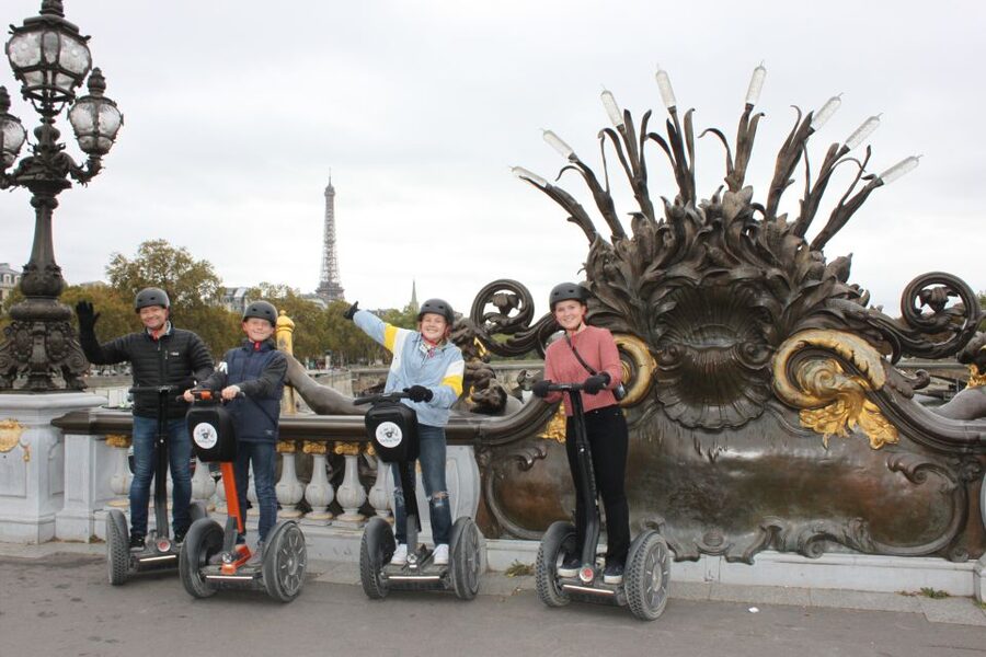 Segway private tour of 1.5 hour - Finishing with an Eiffel Tower view